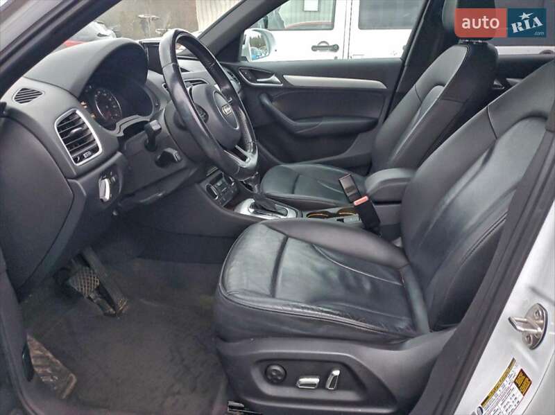 Внедорожник / Кроссовер Audi Q3 2016 в Львове