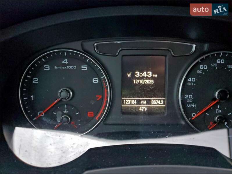 Внедорожник / Кроссовер Audi Q3 2016 в Львове