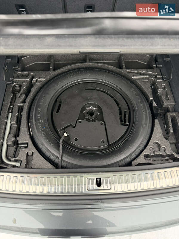 Внедорожник / Кроссовер Audi Q3 2020 в Шепетовке