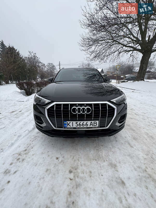 Внедорожник / Кроссовер Audi Q3 2020 в Фастове