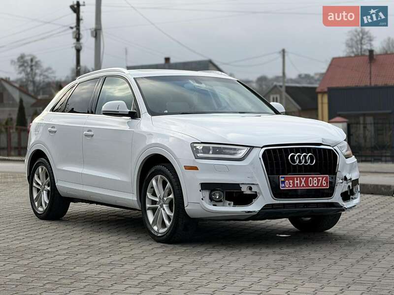 Внедорожник / Кроссовер Audi Q3 2014 в Львове