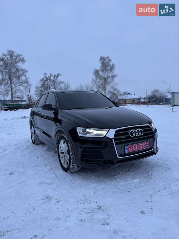 Внедорожник / Кроссовер Audi Q3 2017 в Умани