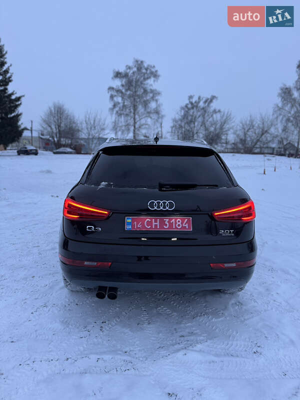 Внедорожник / Кроссовер Audi Q3 2017 в Умани