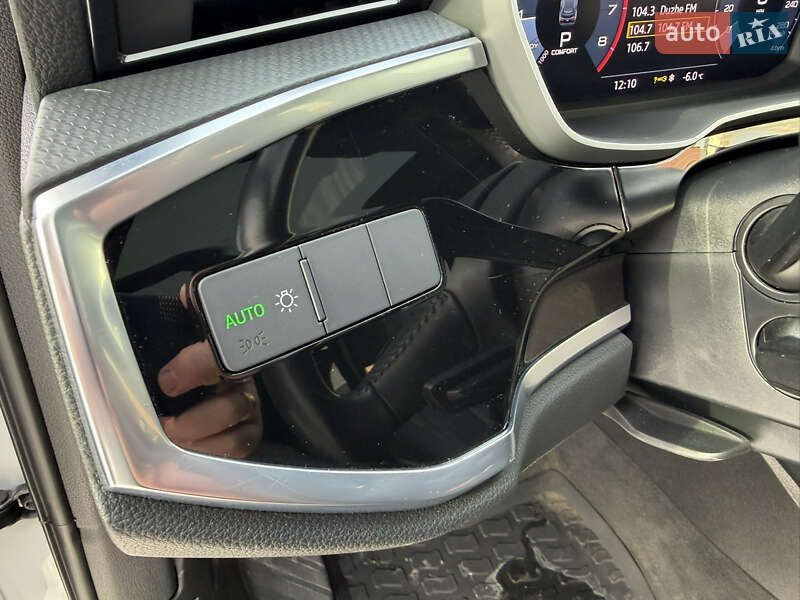 Внедорожник / Кроссовер Audi Q3 2020 в Львове