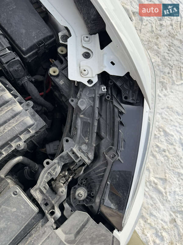 Внедорожник / Кроссовер Audi Q3 2020 в Львове