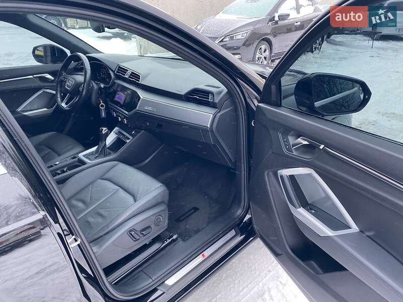Внедорожник / Кроссовер Audi Q3 2022 в Днепре фото 17 Внедорожник / Кроссовер Audi Q3 2022 в Днепре