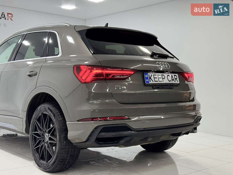 Внедорожник / Кроссовер Audi Q3 2023 в Одессе