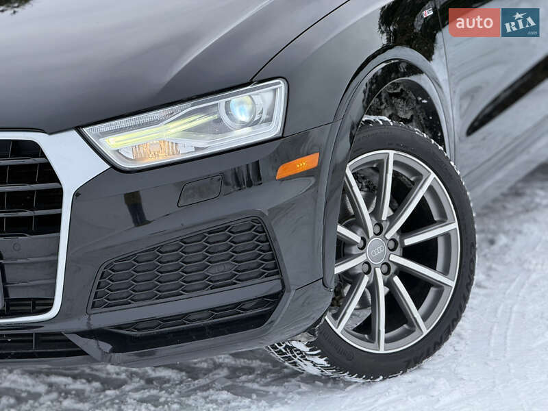 Внедорожник / Кроссовер Audi Q3 2017 в Стрые