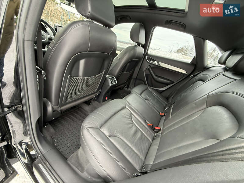 Внедорожник / Кроссовер Audi Q3 2017 в Стрые