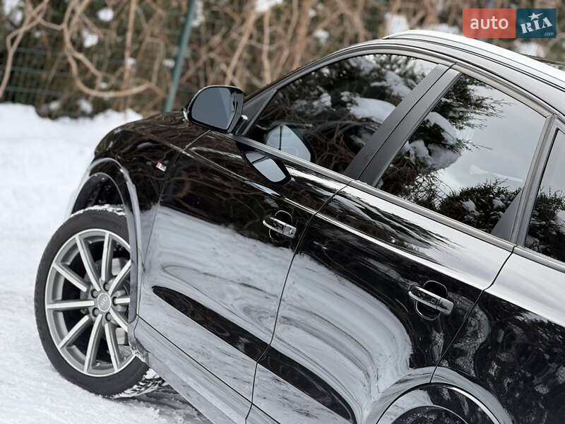 Внедорожник / Кроссовер Audi Q3 2017 в Стрые