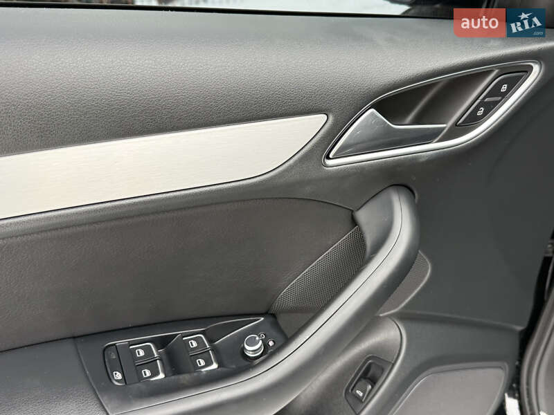 Внедорожник / Кроссовер Audi Q3 2017 в Стрые