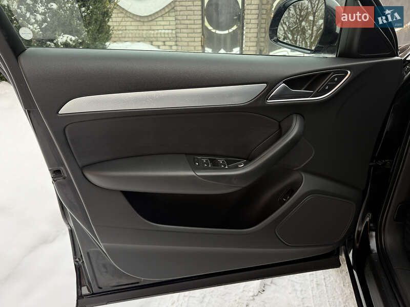 Внедорожник / Кроссовер Audi Q3 2016 в Дрогобыче