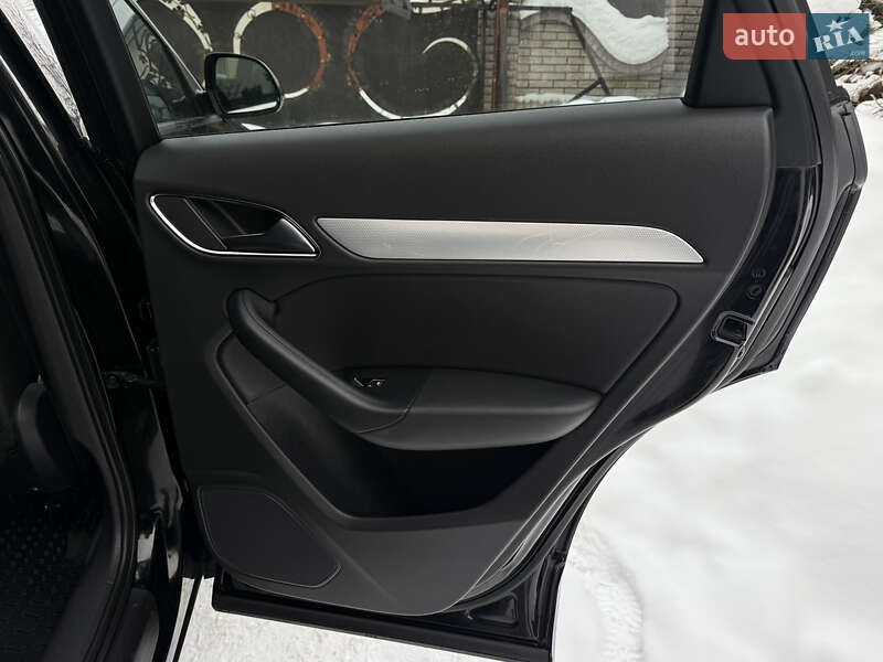 Внедорожник / Кроссовер Audi Q3 2016 в Дрогобыче