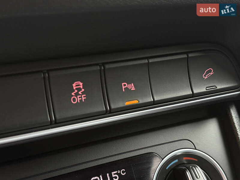 Внедорожник / Кроссовер Audi Q3 2016 в Дрогобыче