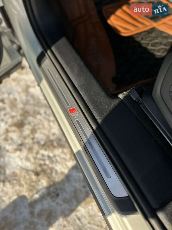 Внедорожник / Кроссовер Audi Q3 2021 в Чернигове