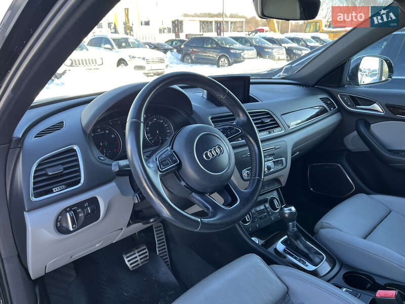 Внедорожник / Кроссовер Audi Q3 2015 в Львове
