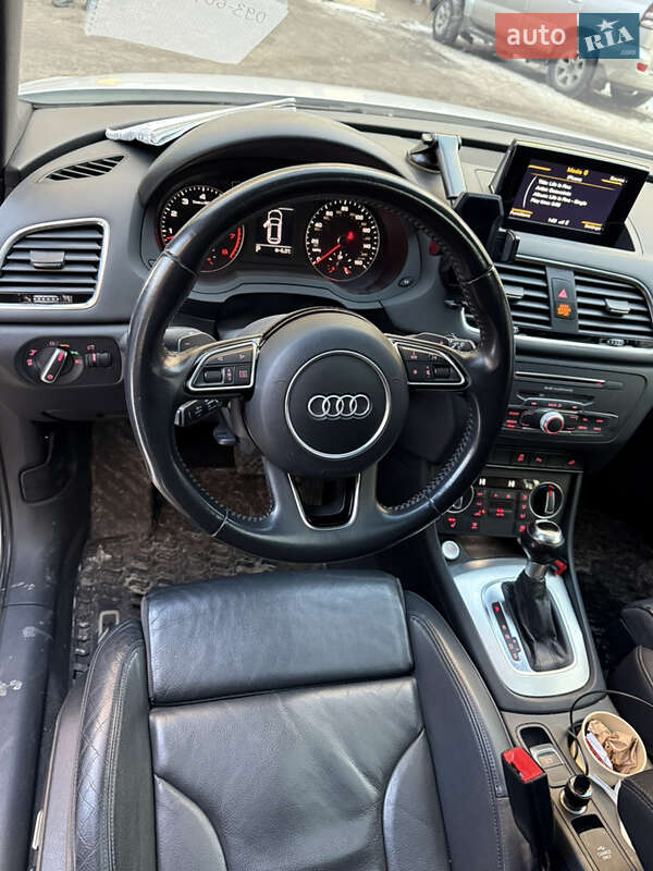 Внедорожник / Кроссовер Audi Q3 2017 в Киеве