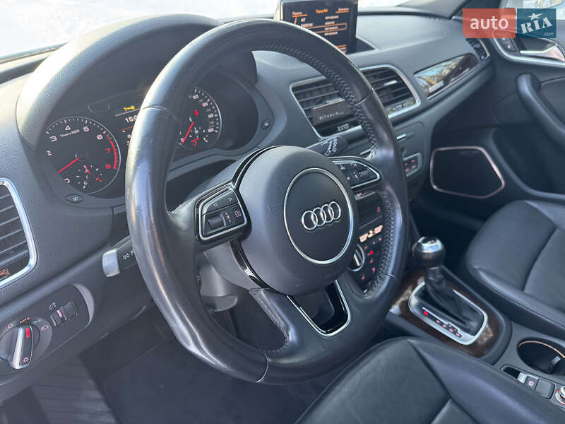 Внедорожник / Кроссовер Audi Q3 2016 в Житомире