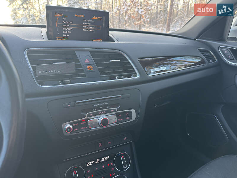 Внедорожник / Кроссовер Audi Q3 2016 в Житомире