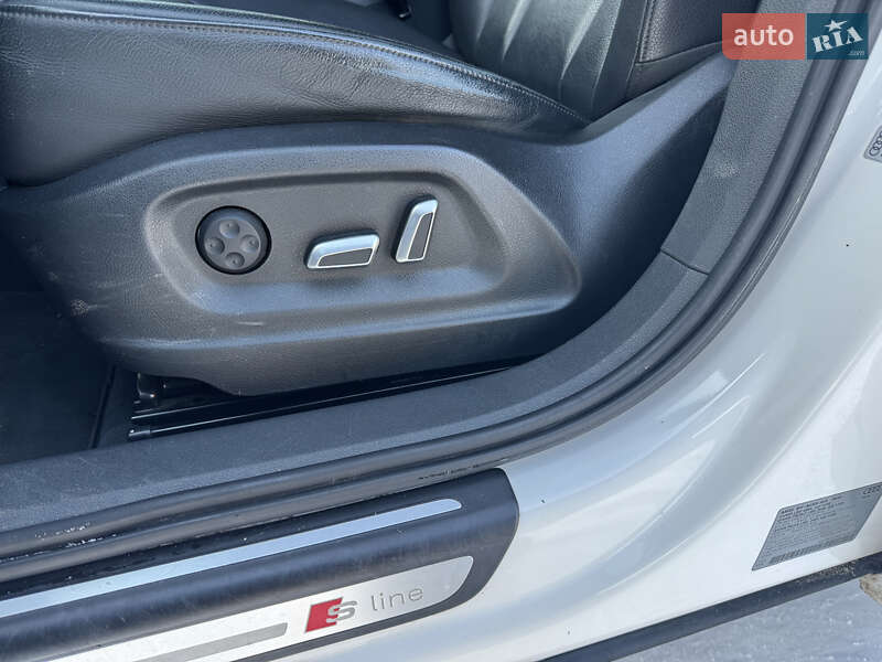 Внедорожник / Кроссовер Audi Q3 2016 в Житомире