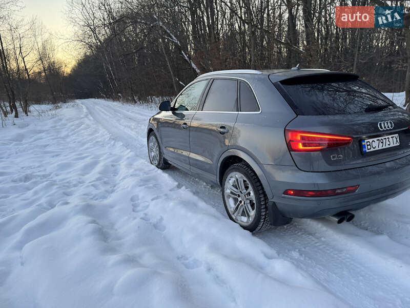 Внедорожник / Кроссовер Audi Q3 2015 в Самборе
