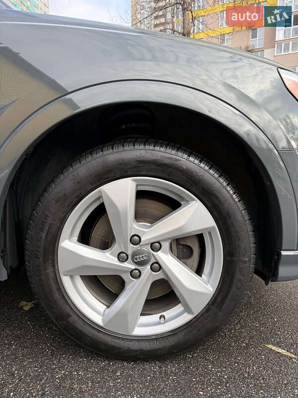 Внедорожник / Кроссовер Audi Q3 2019 в Камне-Каширском