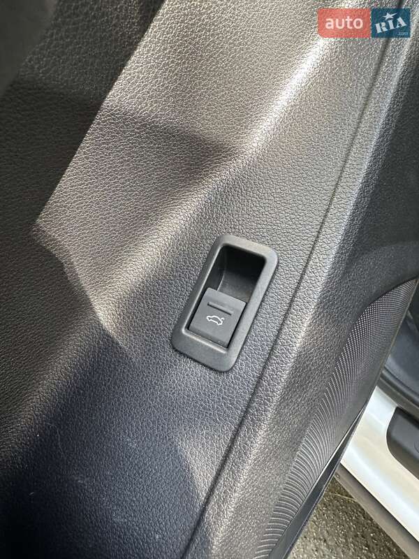 Внедорожник / Кроссовер Audi Q3 2019 в Белогородке