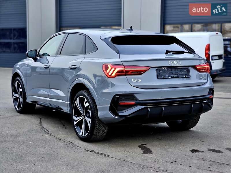 Внедорожник / Кроссовер Audi Q3 2022 в Одессе