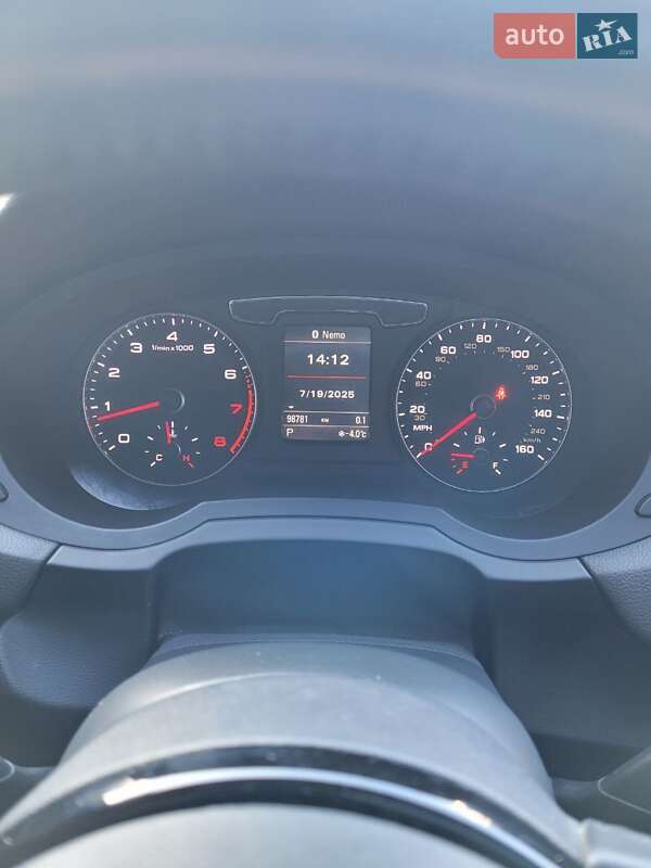 Внедорожник / Кроссовер Audi Q3 2015 в Ровно фото 21 Внедорожник / Кроссовер Audi Q3 2015 в Ровно