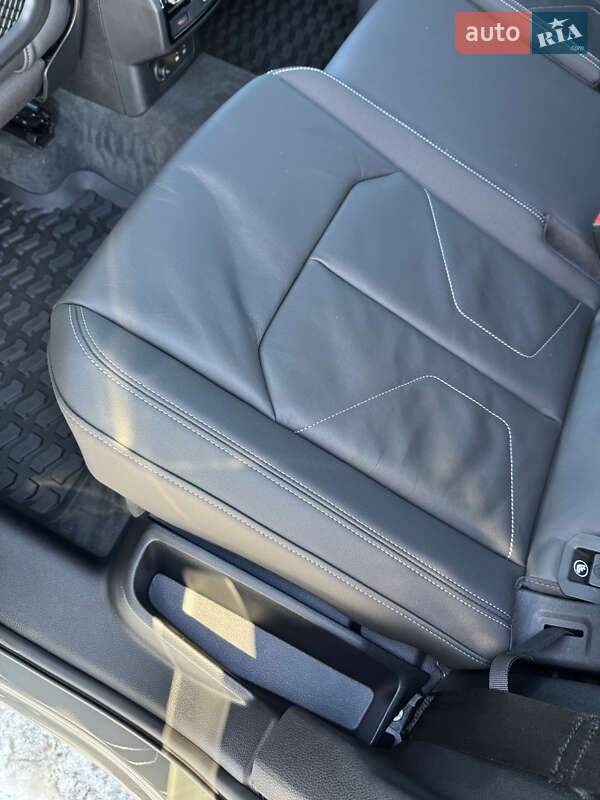 Позашляховик / Кросовер Audi Q3 2019 в Львові фото 20 Позашляховик / Кросовер Audi Q3 2019 в Львові