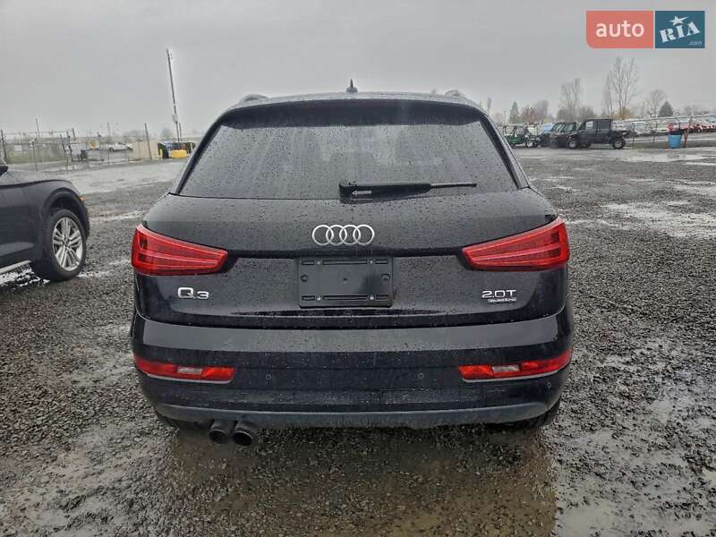 Внедорожник / Кроссовер Audi Q3 2017 в Днепре