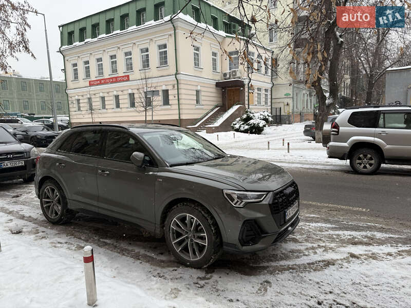 Внедорожник / Кроссовер Audi Q3 2021 в Киеве фото 2 Внедорожник / Кроссовер Audi Q3 2021 в Киеве