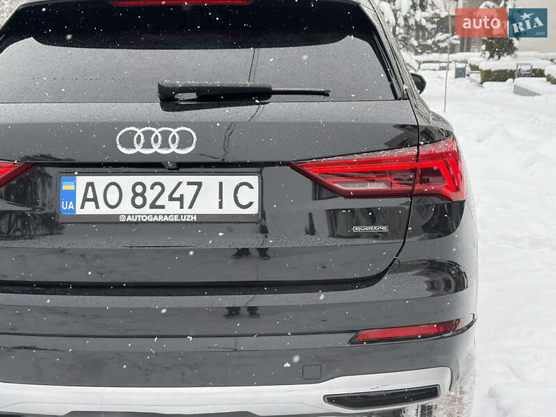 Внедорожник / Кроссовер Audi Q3 2019 в Ужгороде