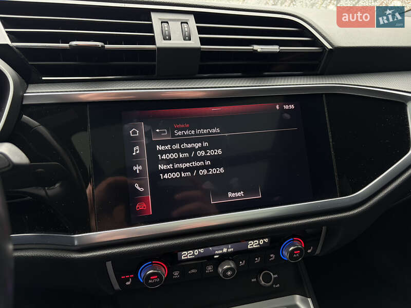 Внедорожник / Кроссовер Audi Q3 2019 в Ужгороде