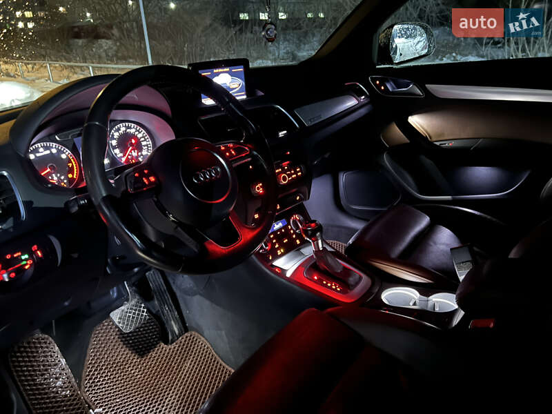 Внедорожник / Кроссовер Audi Q3 2014 в Львове