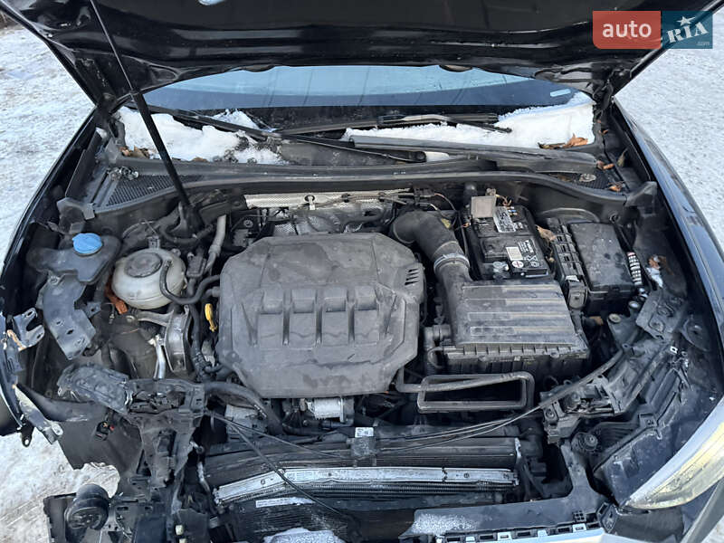 Внедорожник / Кроссовер Audi Q3 2020 в Киеве фото 17 Внедорожник / Кроссовер Audi Q3 2020 в Киеве