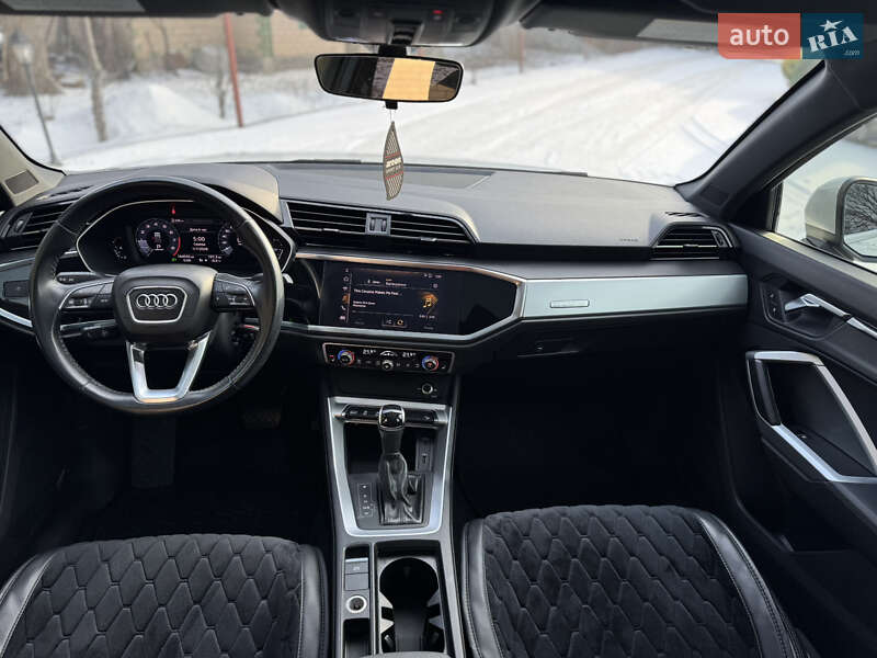 Внедорожник / Кроссовер Audi Q3 2019 в Лубнах