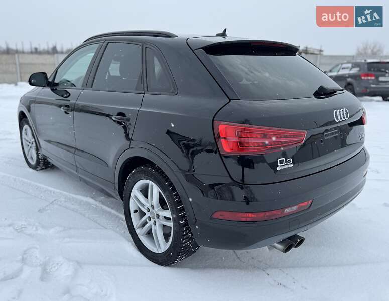 Позашляховик / Кросовер Audi Q3 2016 в Радивиліві