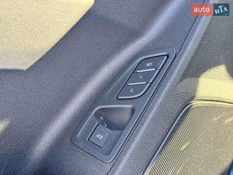 Внедорожник / Кроссовер Audi Q3 2022 в Сумах фото 40 Внедорожник / Кроссовер Audi Q3 2022 в Сумах