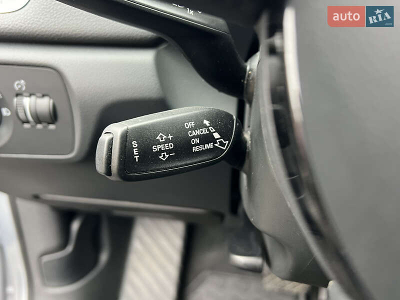 Позашляховик / Кросовер Audi Q3 2017 в Києві