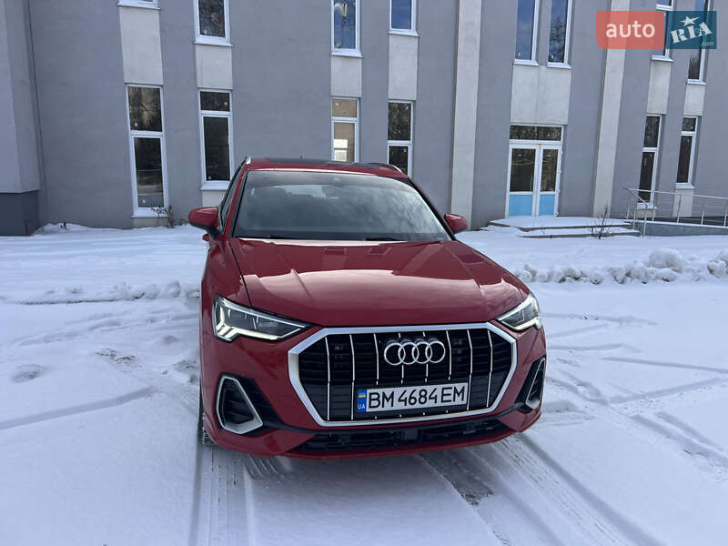 Внедорожник / Кроссовер Audi Q3 2019 в Сумах