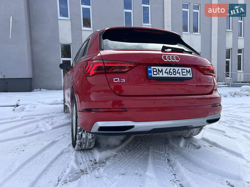 Внедорожник / Кроссовер Audi Q3 2019 в Сумах