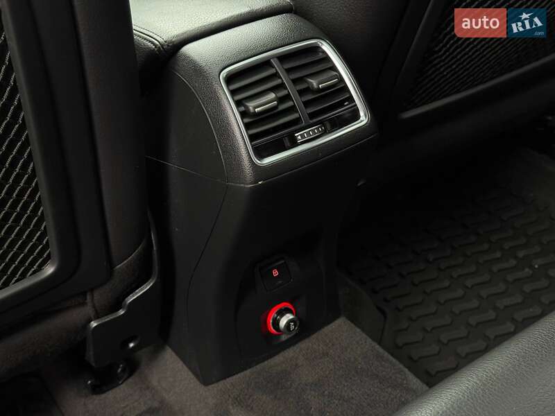 Внедорожник / Кроссовер Audi Q3 2016 в Ровно фото 47 Внедорожник / Кроссовер Audi Q3 2016 в Ровно