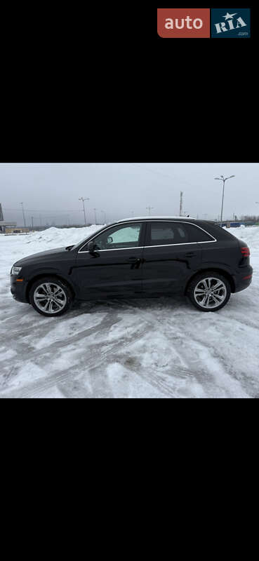 Позашляховик / Кросовер Audi Q3 2015 в Львові