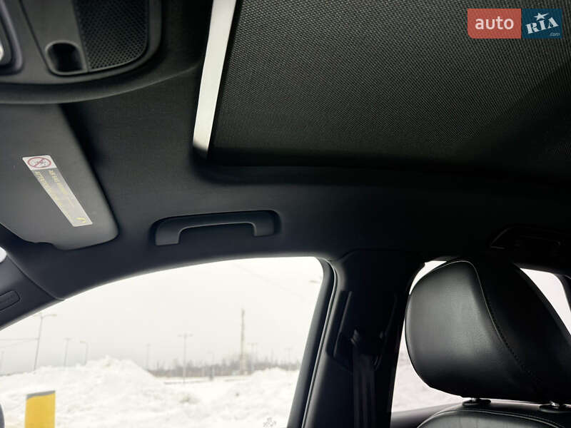 Позашляховик / Кросовер Audi Q3 2015 в Львові