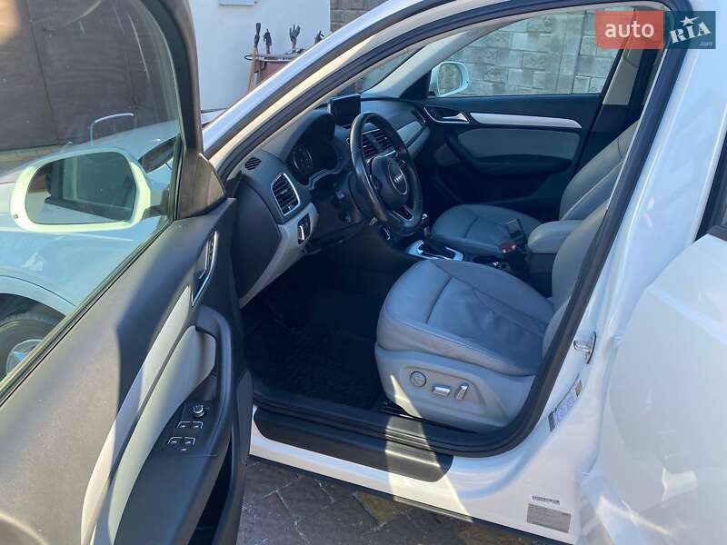 Позашляховик / Кросовер Audi Q3 2017 в Рівному фото 10 Позашляховик / Кросовер Audi Q3 2017 в Рівному