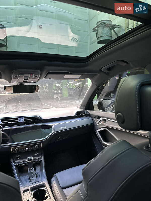 Позашляховик / Кросовер Audi Q3 2024 в Києві
