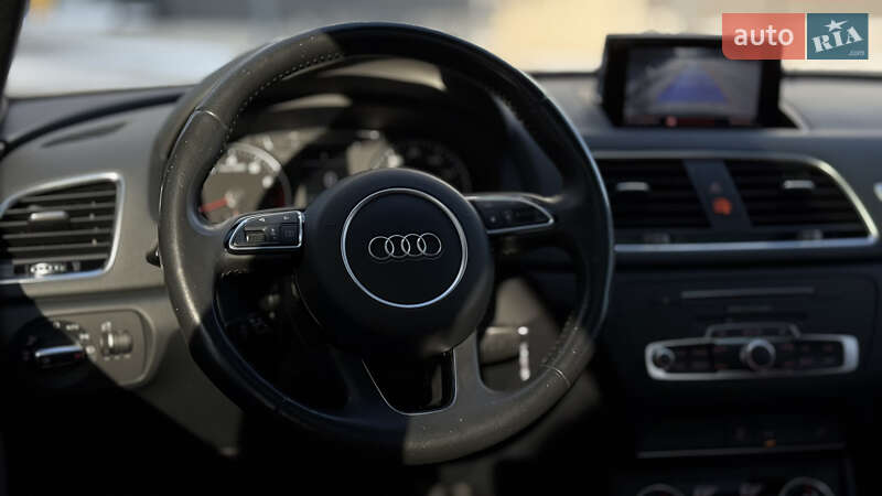 Позашляховик / Кросовер Audi Q3 2017 в Одесі