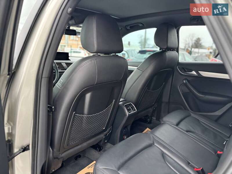 Внедорожник / Кроссовер Audi Q3 2016 в Стрые