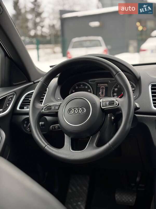 Внедорожник / Кроссовер Audi Q3 2016 в Стрые